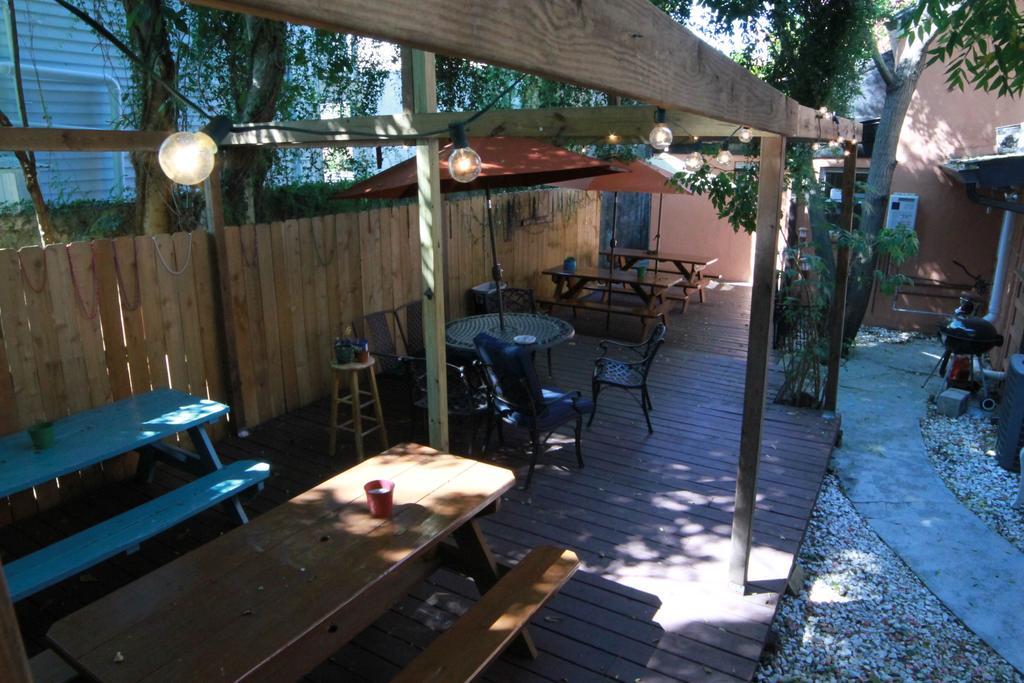 The Garden District House Hostel New Orleans Exterior photo